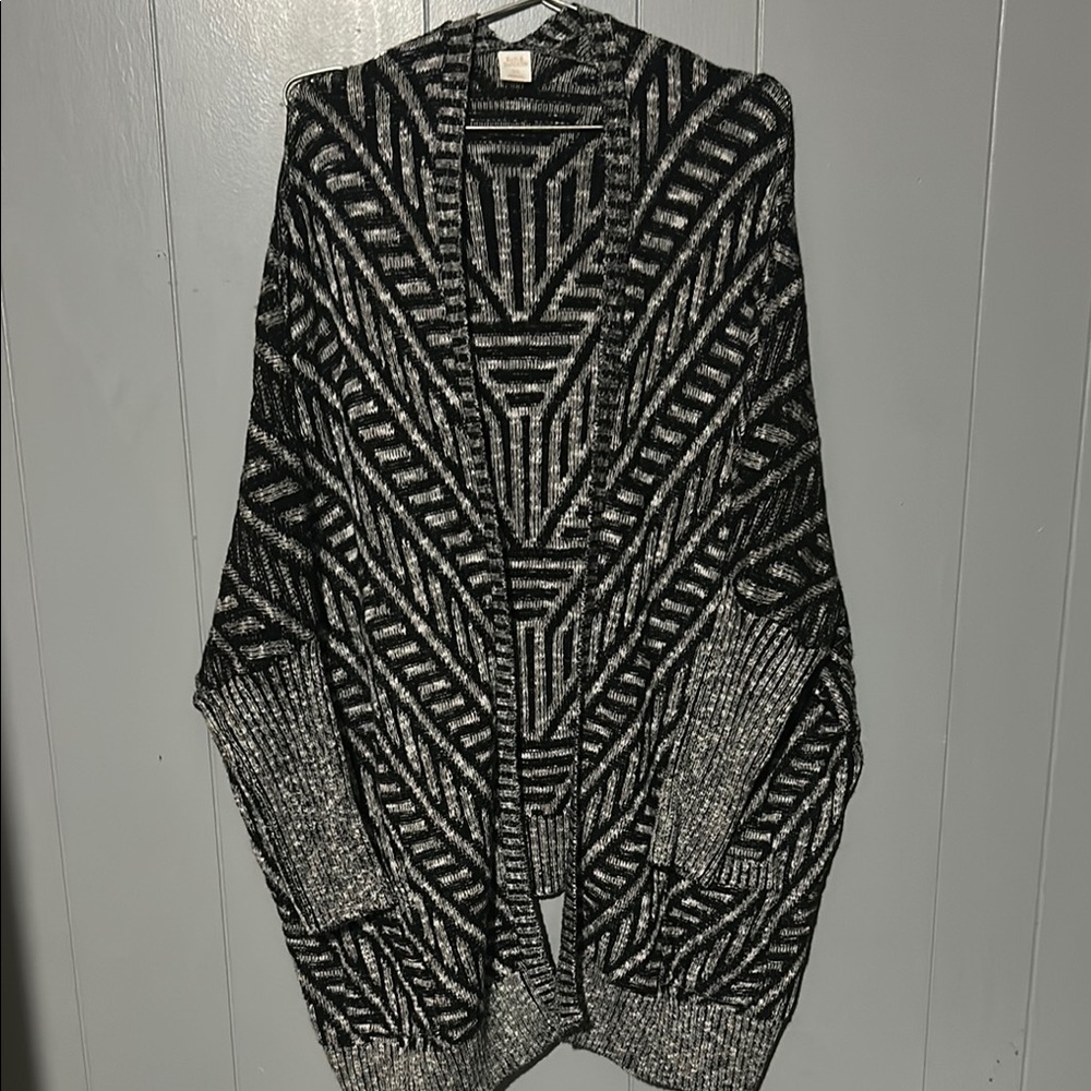 Sun & Shadow Black and White Geometric Cardigan